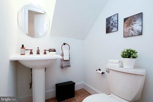 $675,000 | 1352 C Street Northeast, Washington, DC 20002