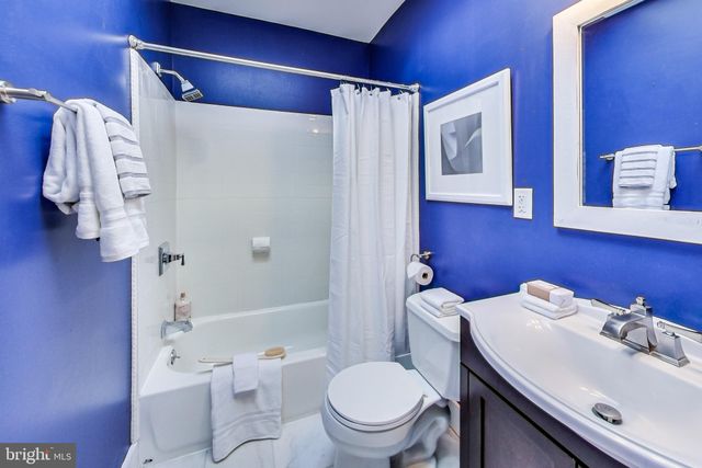 $675,000 | 1352 C Street Northeast, Washington, DC 20002