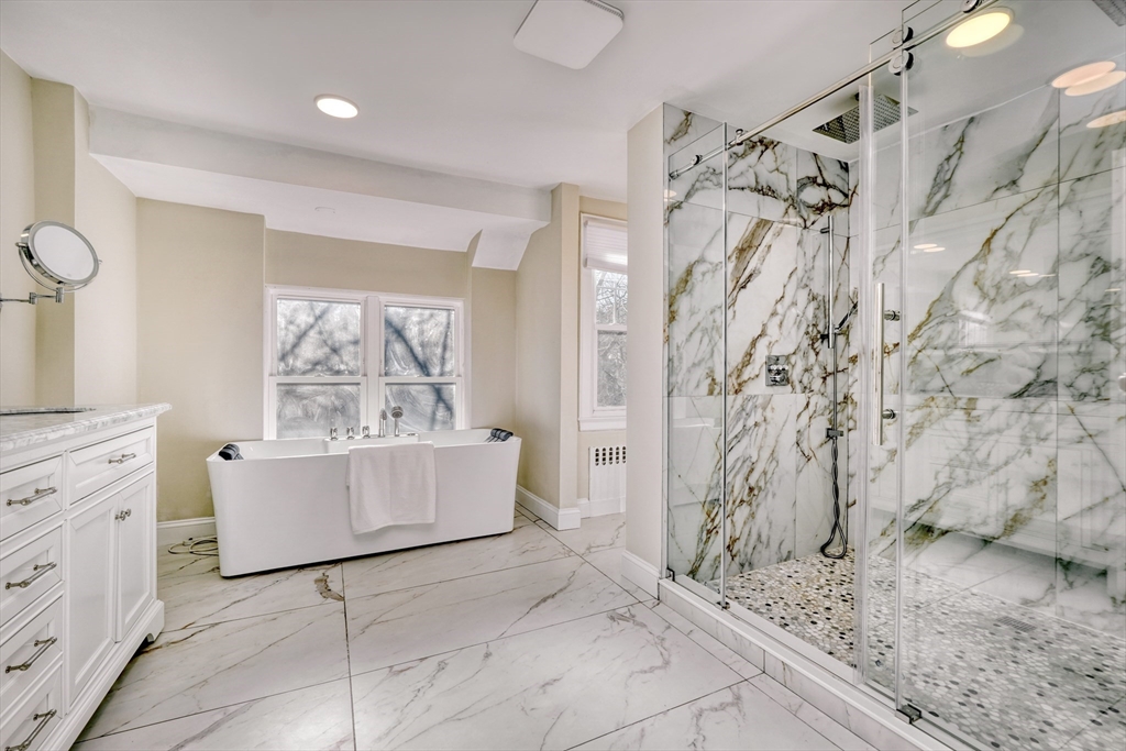 9 Glen Road Newton, MA 02459 - Photo 20 of 41 Gallery Image 20