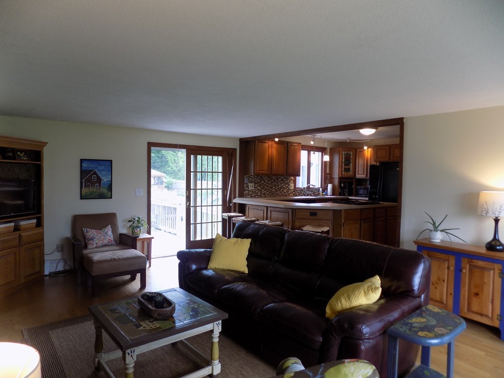 8 Mountainbrook Road Wilbraham, MA 01095 - Photo 2 of 24 Gallery Image 2