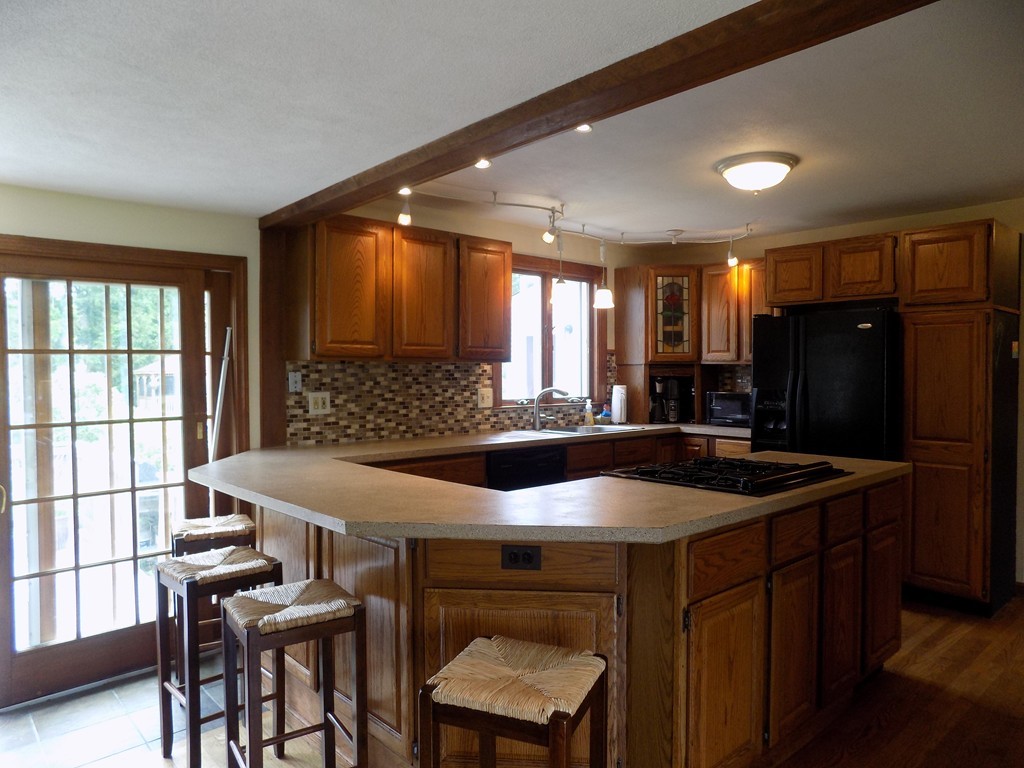 8 Mountainbrook Road Wilbraham, MA 01095 - Photo 4 of 24 Gallery Image 4