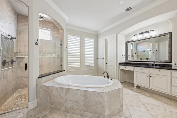 $2,600,000 | 812 Lake Carillon Lane, Southlake, TX 76092