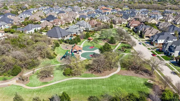 $2,600,000 | 812 Lake Carillon Lane, Southlake, TX 76092