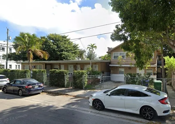 $2,200 | 640 Southwest 5th Street, Unit 1, Miami, FL 33130