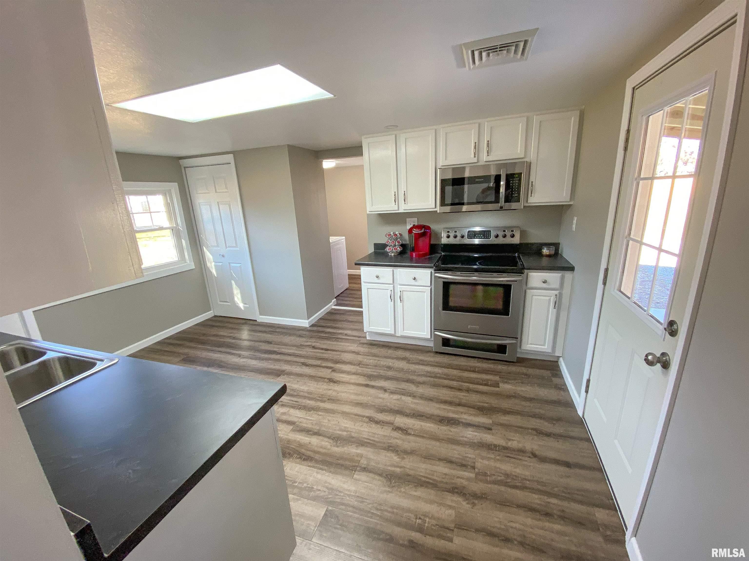 209 Adams Street Flora, IL 62839 - Photo 21 of 50 Gallery Image 21