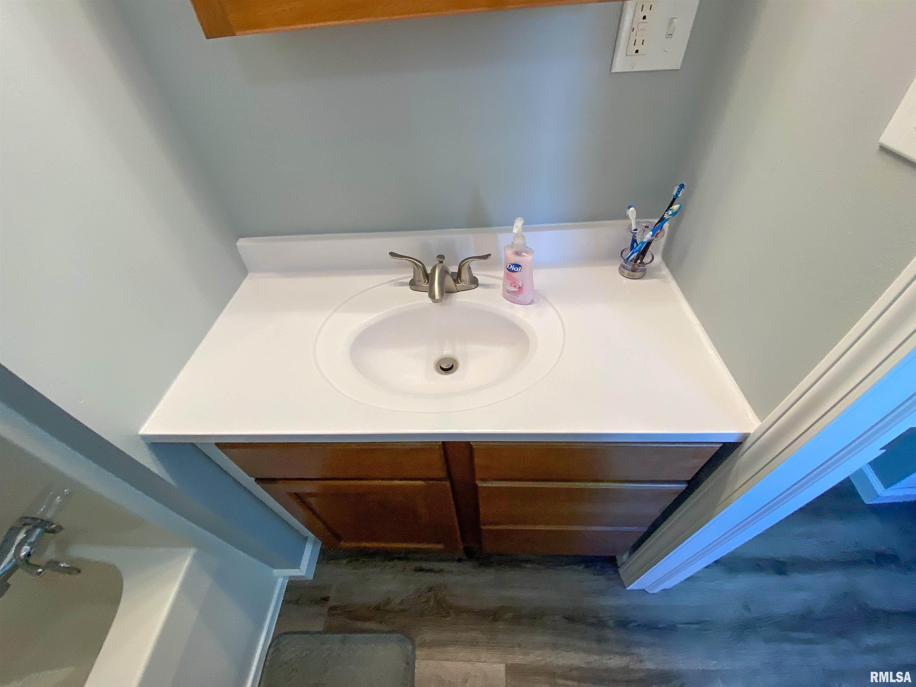 209 Adams Street Flora, IL 62839 - Photo 35 of 50 Gallery Image 35
