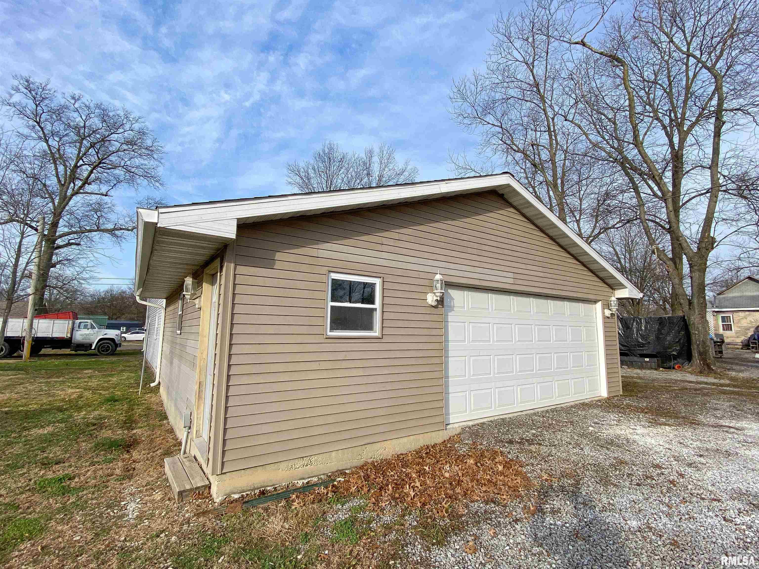 209 Adams Street Flora, IL 62839 - Photo 44 of 50 Gallery Image 44