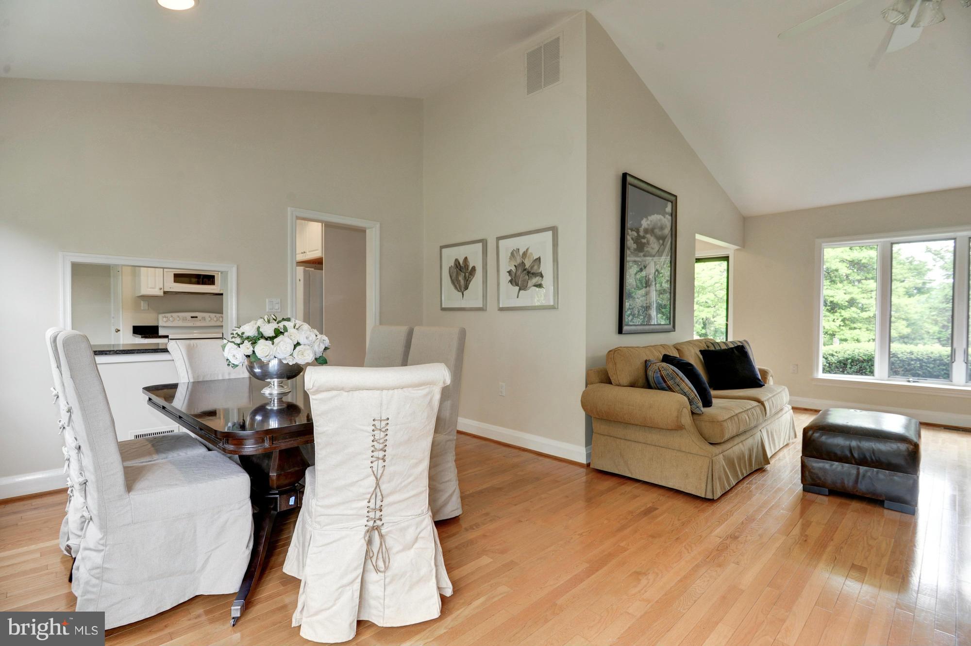 12416 Regwood Road Hydes, MD 21082 - Photo 13 of 24 Dining Room