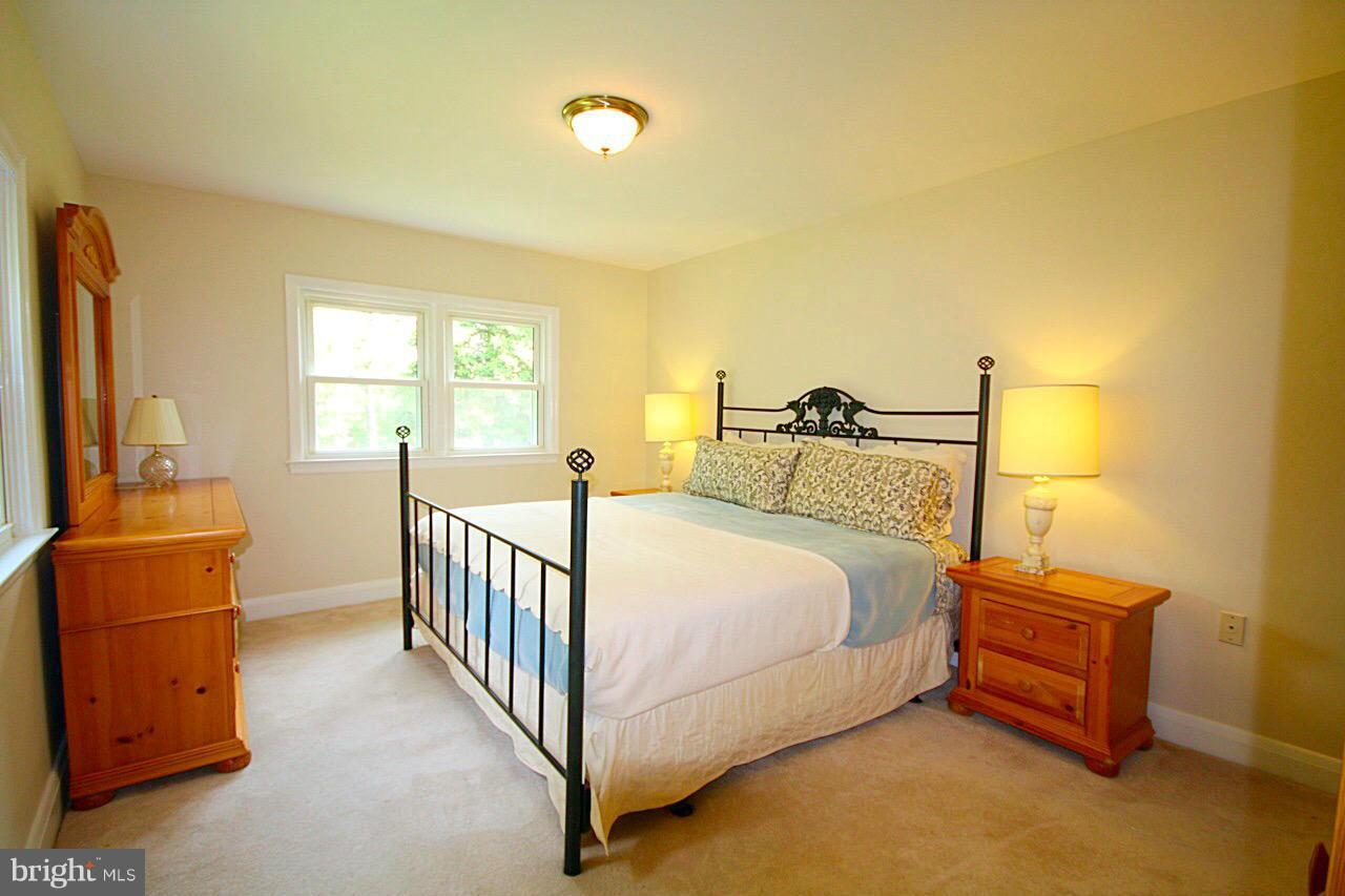 12416 Regwood Road Hydes, MD 21082 - Photo 20 of 24 Bedroom (Master)