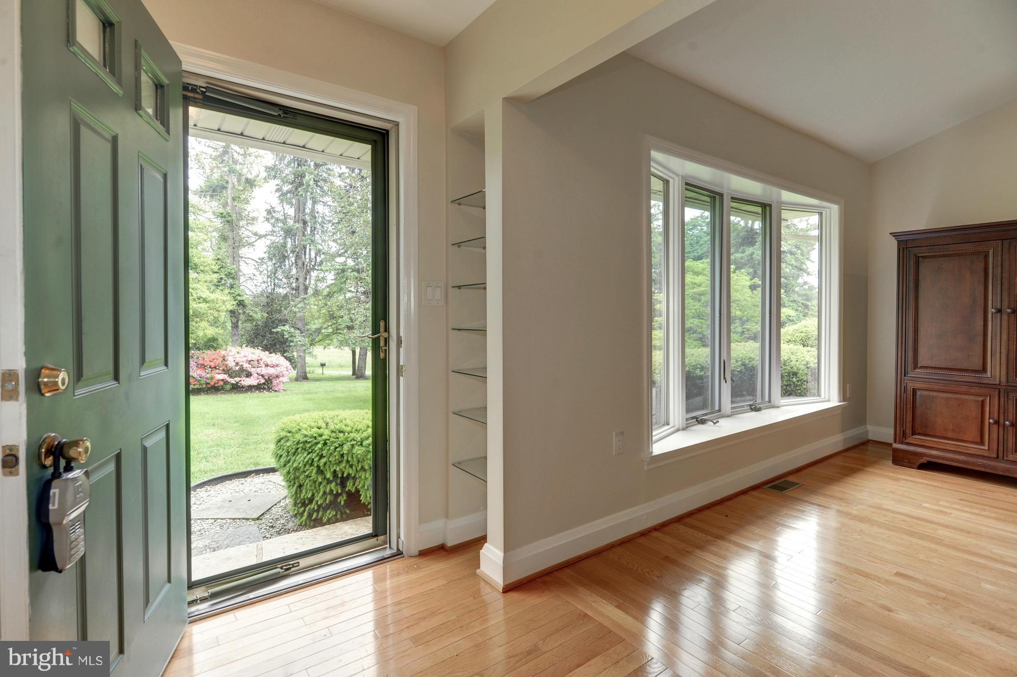 12416 Regwood Road Hydes, MD 21082 - Photo 9 of 24 Interior (General)