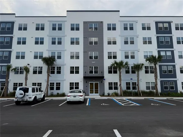 a car parked in front of a building