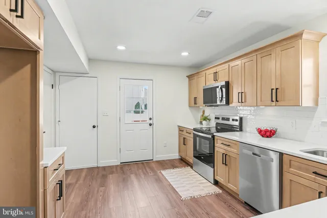 $325,000 | 640 Harvest Drive, Harrisburg, PA 17111