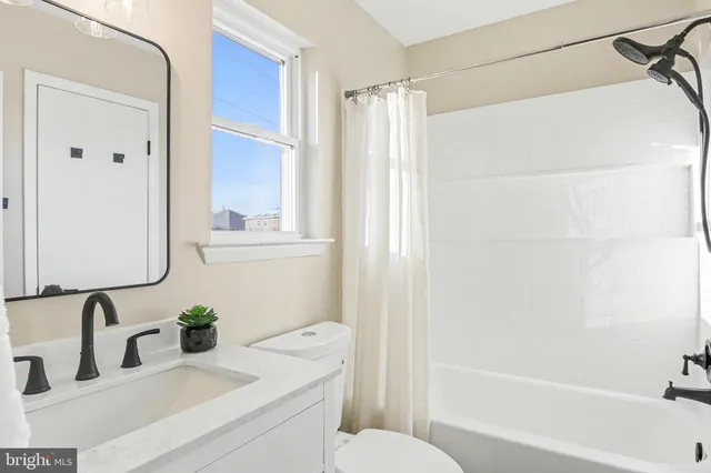 $325,000 | 640 Harvest Drive, Harrisburg, PA 17111