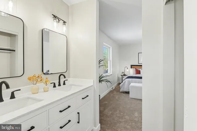 $325,000 | 640 Harvest Drive, Harrisburg, PA 17111