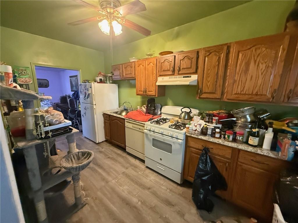 810 10th Street McKees Rocks, PA 15136 - Photo 2 of 19