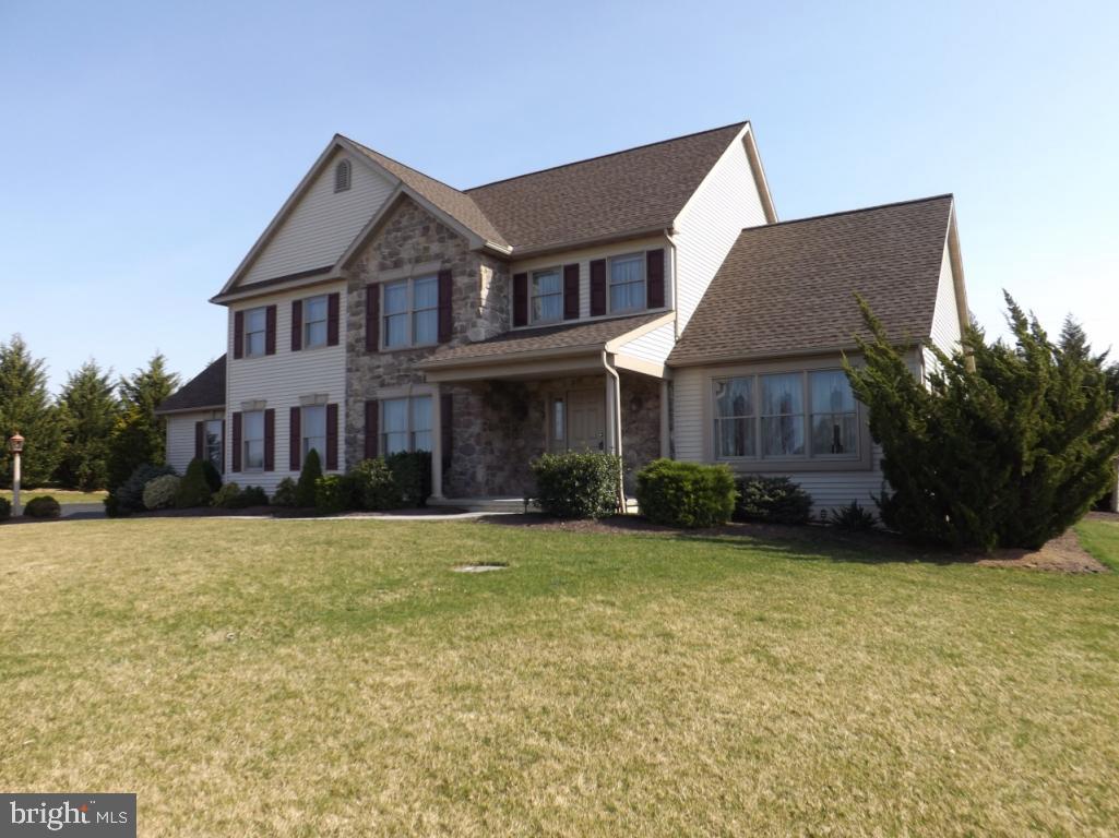 756 Rohen Ridge Drive Lititz, PA 17543 - Photo 1 of 50