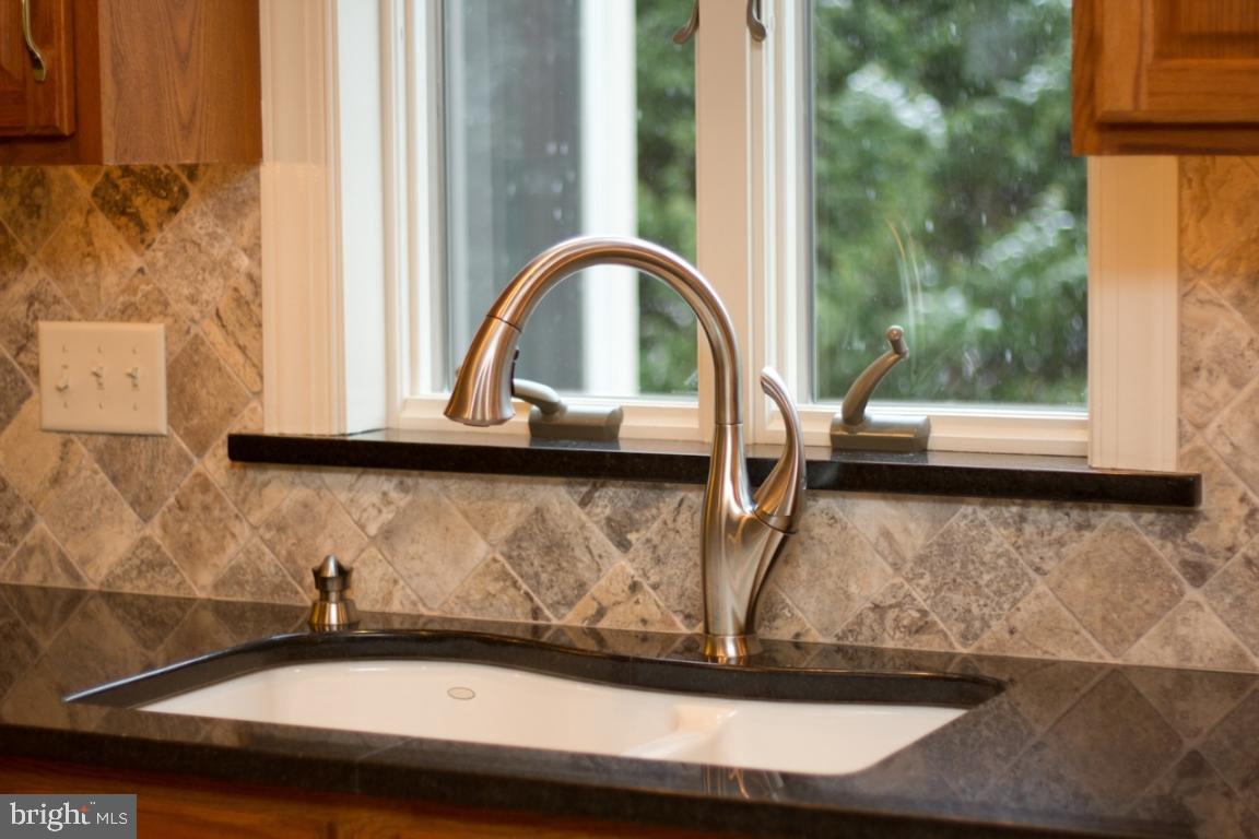 756 Rohen Ridge Drive Lititz, PA 17543 - Photo 17 of 50