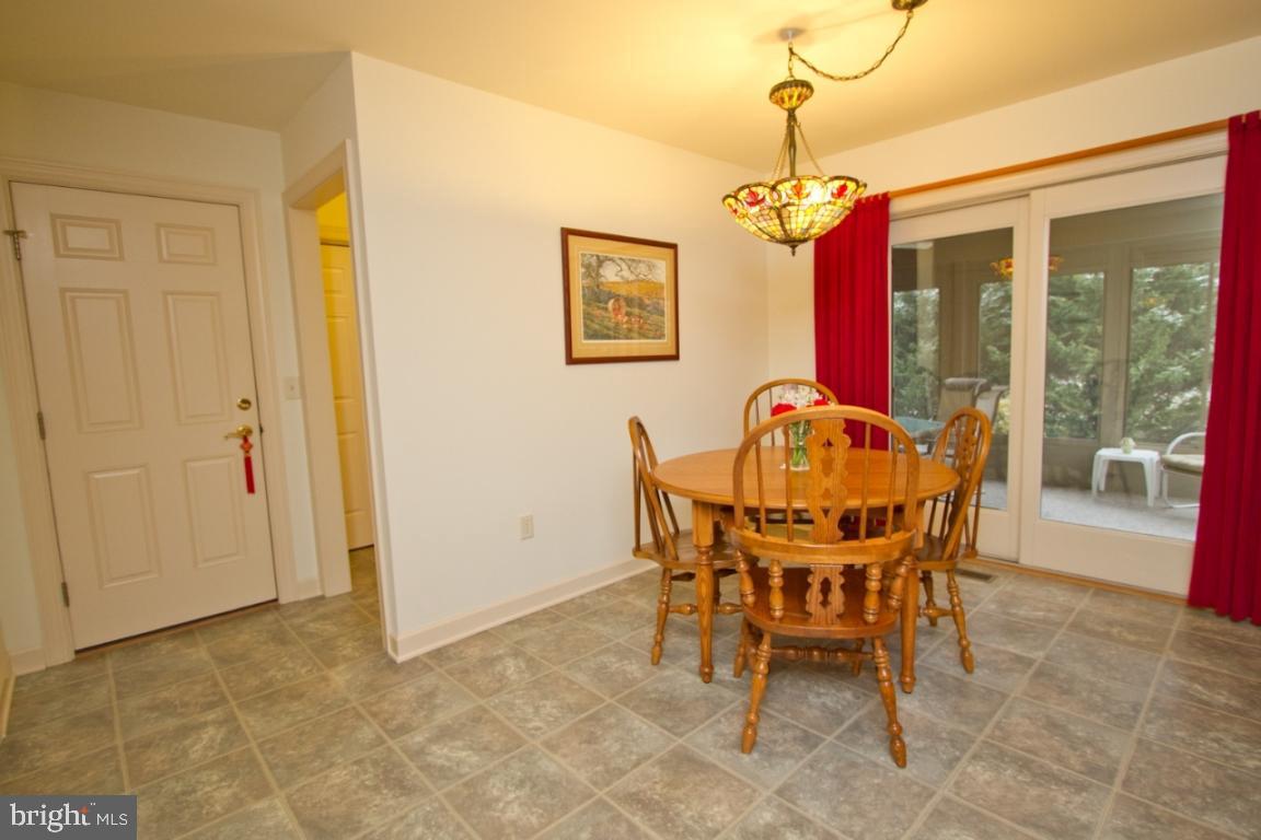 756 Rohen Ridge Drive Lititz, PA 17543 - Photo 10 of 50