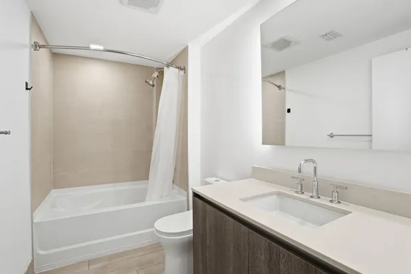 $2,700 | 111 Southeast 1st Avenue, Unit 218, Delray Beach, FL 33444