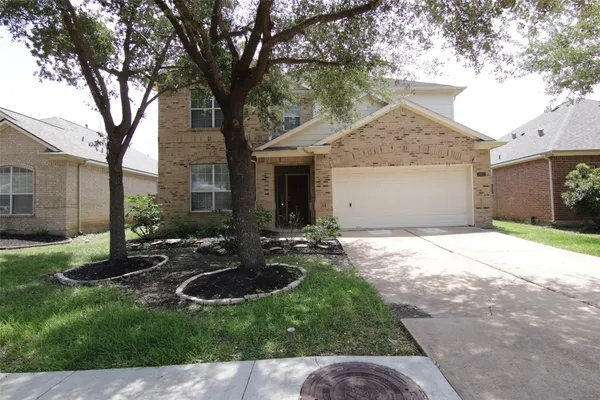 $2,675 | 2027 Creek Run Drive, Pearland, TX 77584