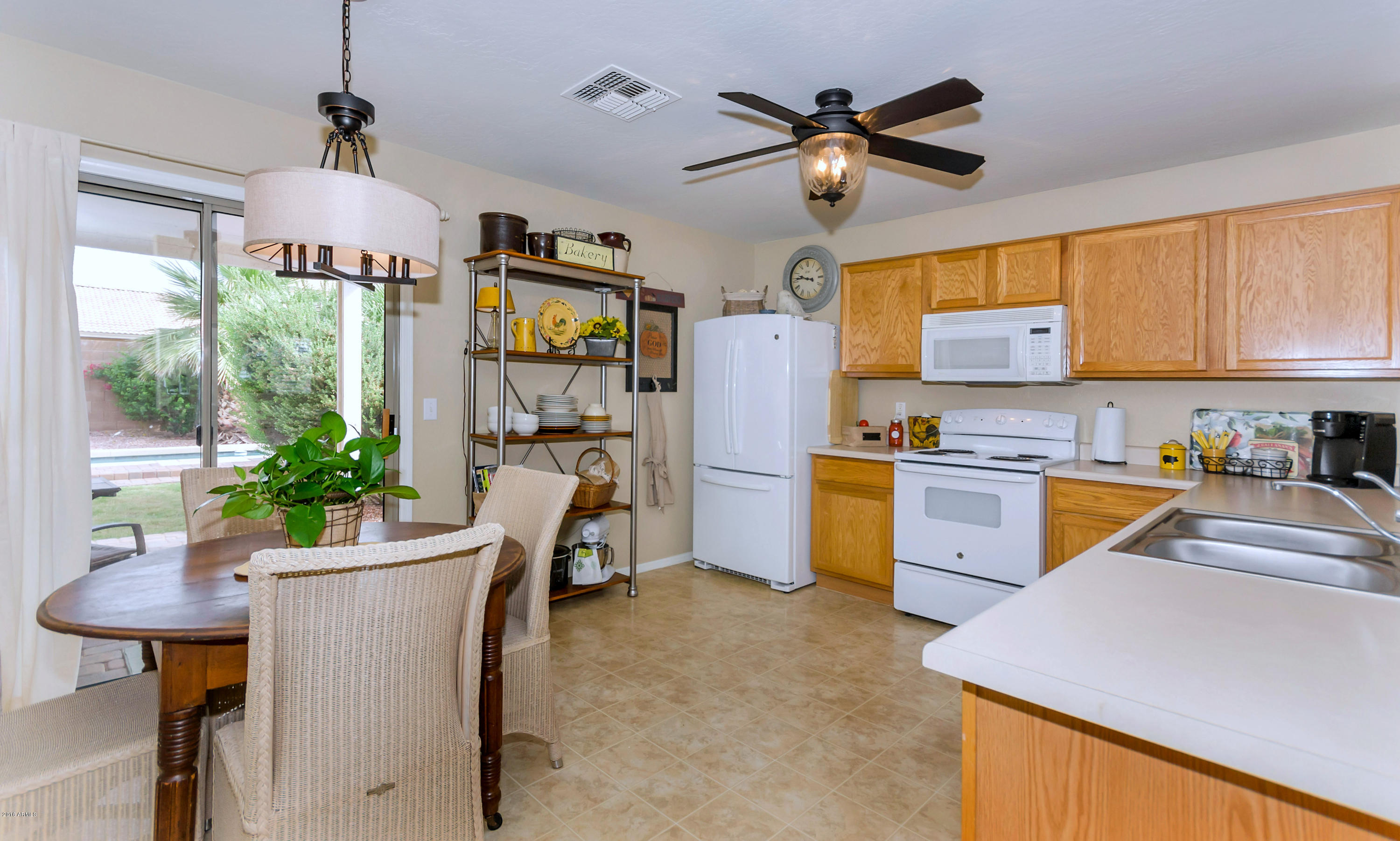 16164 West Boca Raton Road Surprise, AZ 85379 - Photo 4 of 27 TOD_1765