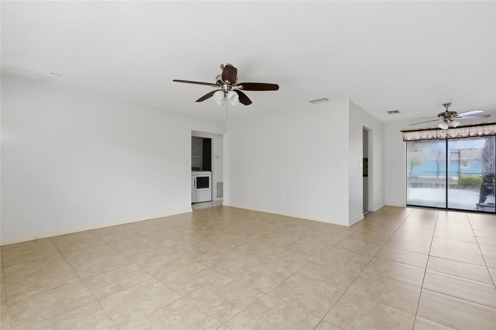 2951 Gocio Road Sarasota, FL 34235 - Photo 9 of 49