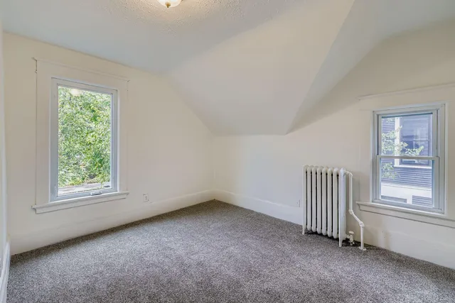 $2,799 | 1501 X Sherburne Avenue, St. Paul, MN 55104