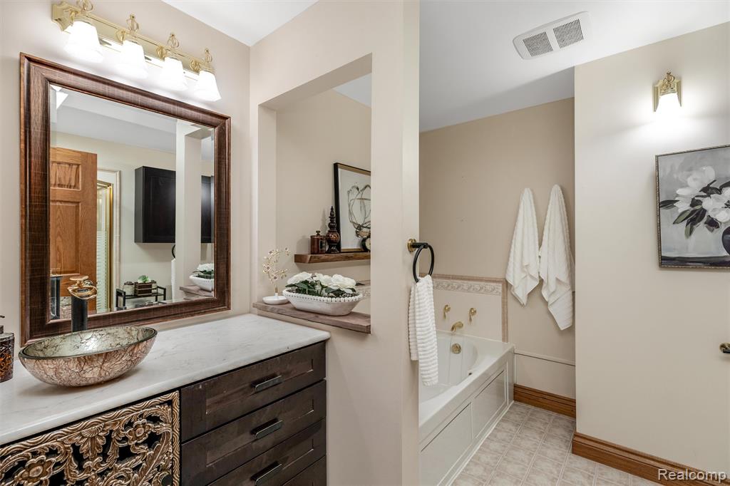 21280 Merriman Road New Boston, MI 48164 - Photo 41 of 65 Gallery Image 41