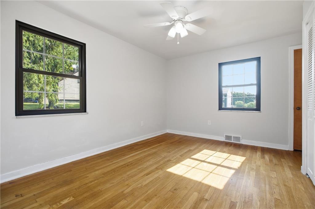 9775 Grosick Road Pittsburgh, PA 15237 - Photo 10 of 37 Gallery Image 10