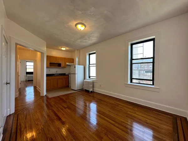 $1,625 | 24 Rock Street, Unit 119, Jersey City, NJ 07306