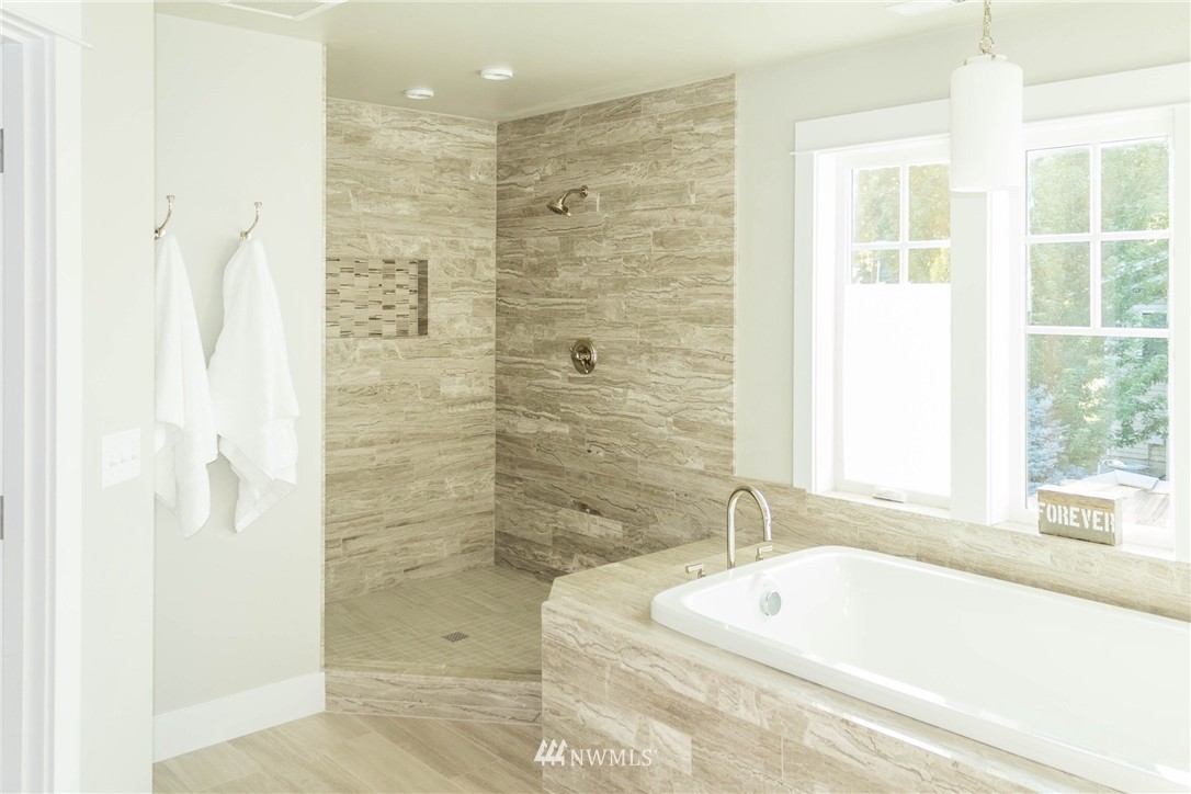 6 Minneapolis Beach Road Chelan, WA 98816 - Photo 11 of 23 Gallery Image 11