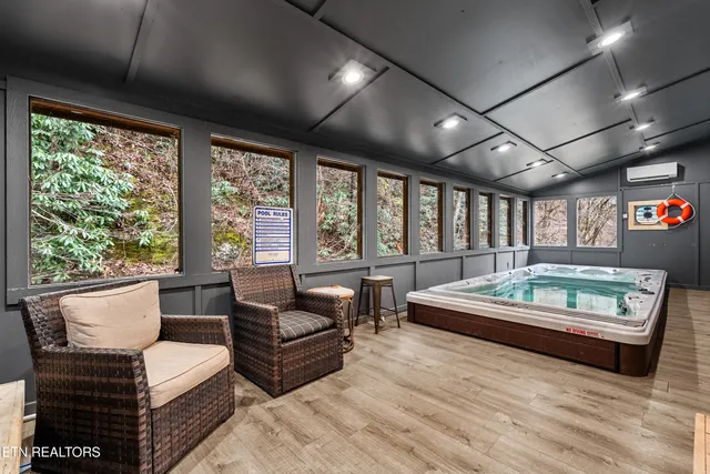 $1,400,000 | 315 Caney Creek Road, Pigeon Forge, TN 37863