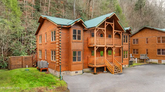 $1,400,000 | 315 Caney Creek Road, Pigeon Forge, TN 37863