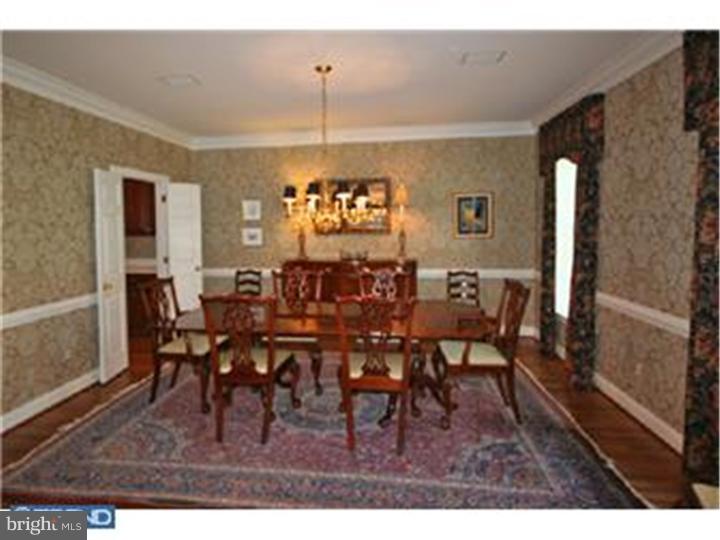 815 Caldwell Road Wayne, PA 19087 - Photo 4 of 25