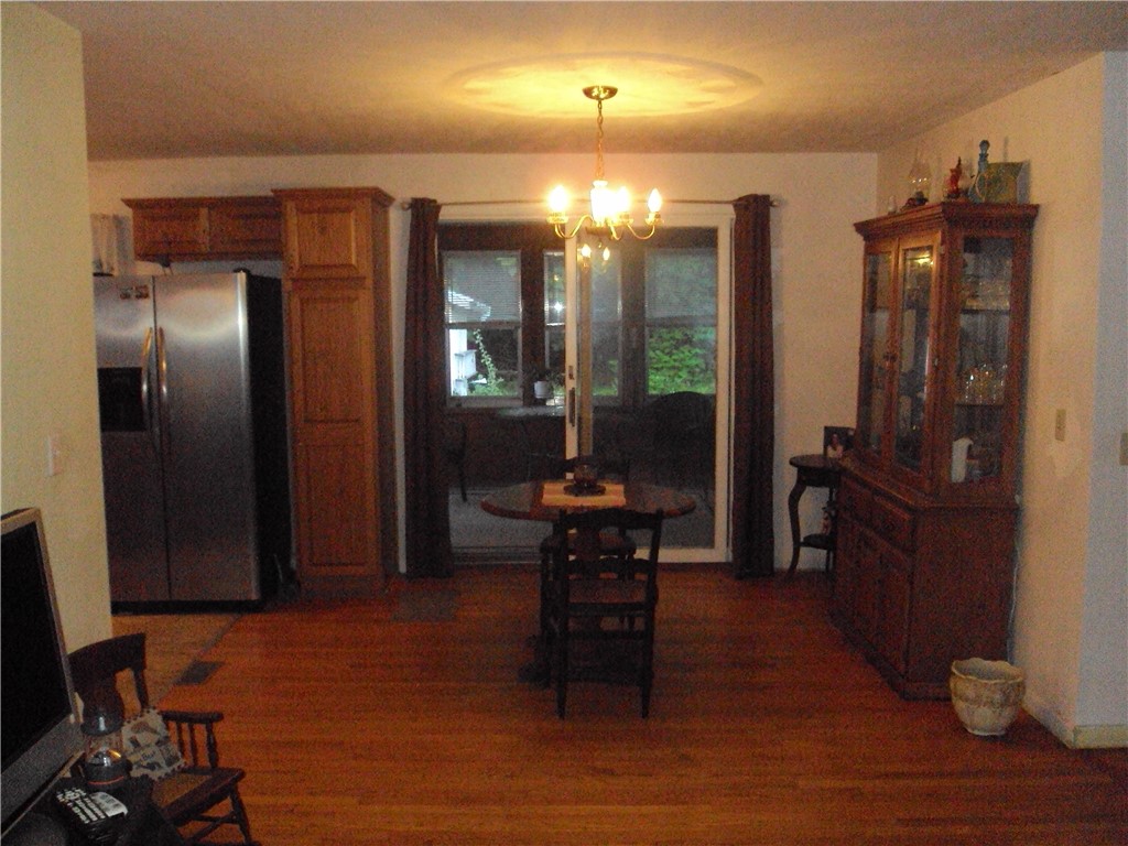 8 Kearney Avenue Auburn, NY 13021 - Photo 5 of 16 dining