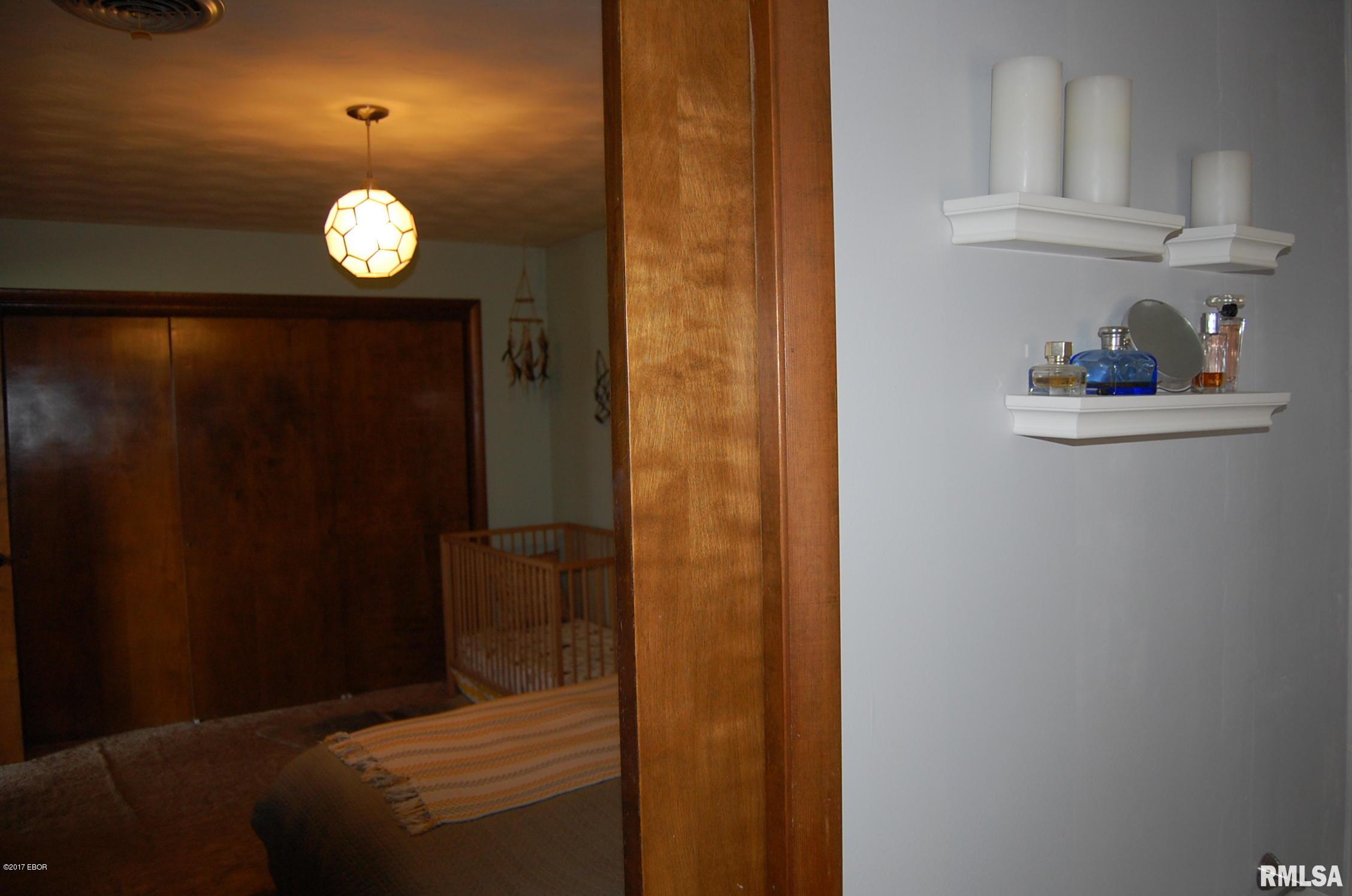 21343 Ewing Road Ewing, IL 62836 - Photo 15 of 33