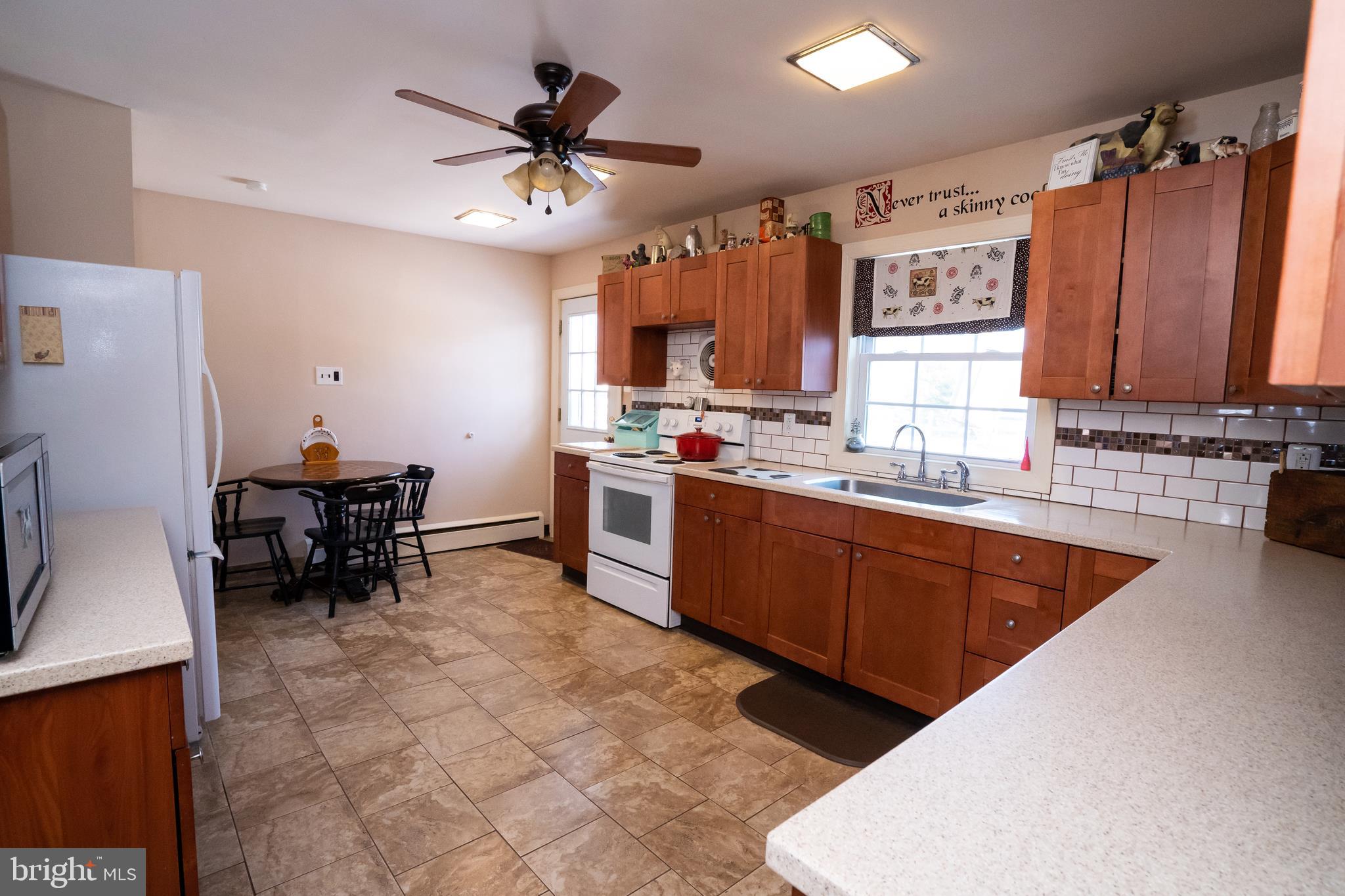 1271 Almshouse Road Warminster, PA 18974 - Photo 8 of 25 Kitchen