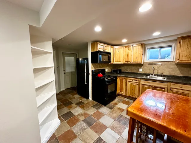 $819,000 | 4386 Woodland Avenue, Western Springs, IL 60558