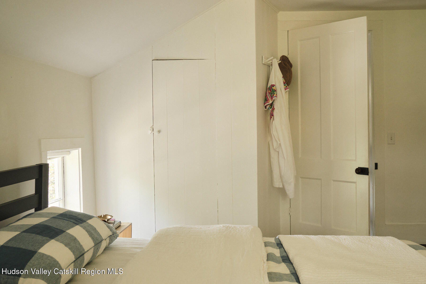 718 Mountain Road Middletown, NY 10940 - Photo 17 of 33 BEDROOM 2