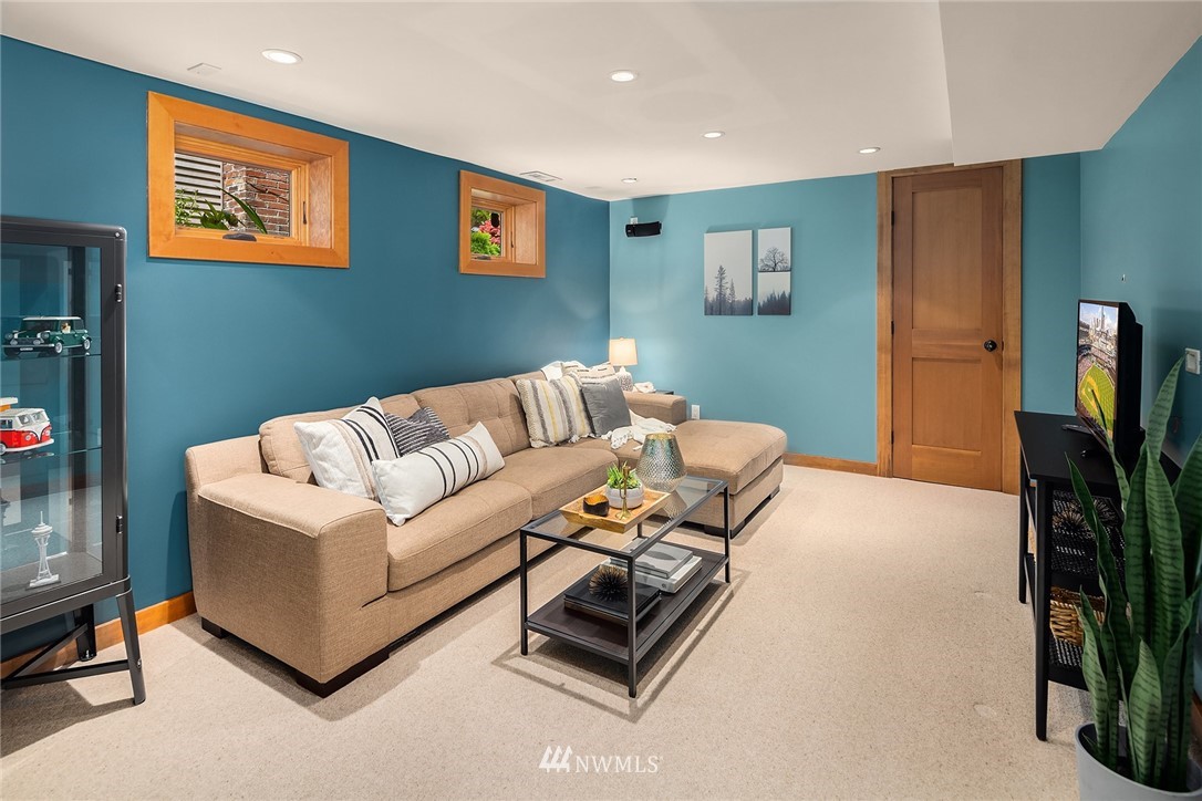 525 North 71st Street Seattle, WA 98103 - Photo 26 of 40