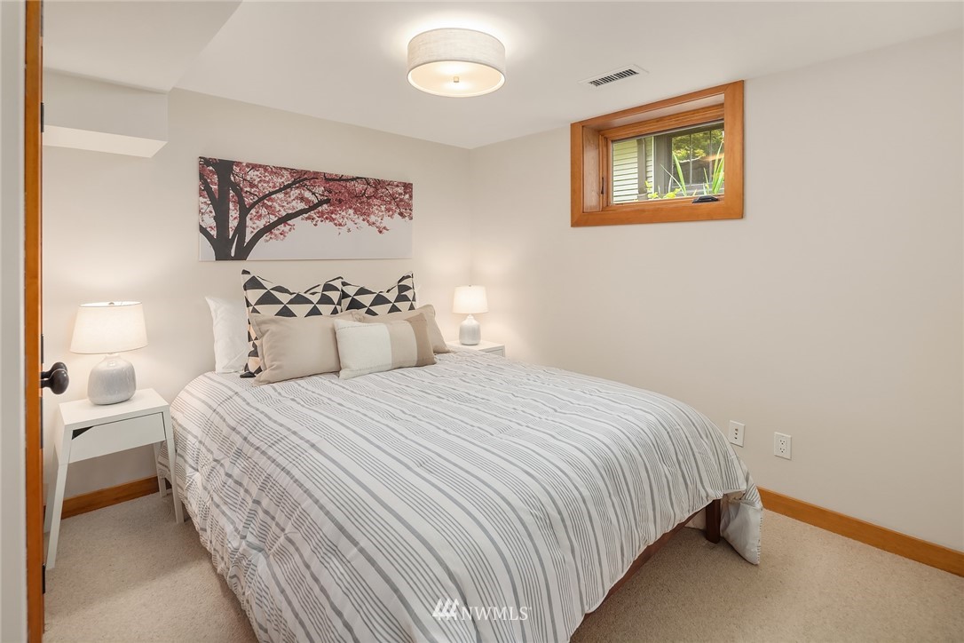 525 North 71st Street Seattle, WA 98103 - Photo 28 of 40