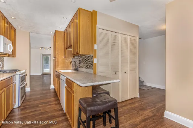 $325,000 | 1907 Magnolia Walk, Poughkeepsie, NY 12603