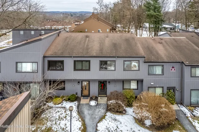 $325,000 | 1907 Magnolia Walk, Poughkeepsie, NY 12603