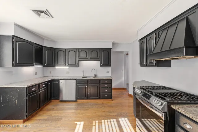 $1,250,000 | 2146 Sachs Avenue, Toms River, NJ 08755