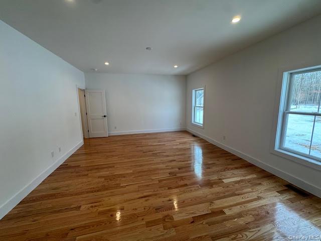 11 Colonels Path Manorville, NY 11949 - Photo 12 of 49