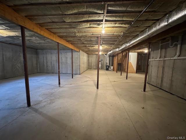 11 Colonels Path Manorville, NY 11949 - Photo 24 of 49