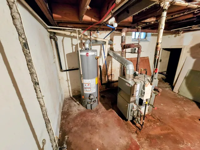 $89,900 | 4800 Yorkshire Road, Detroit, MI 48224