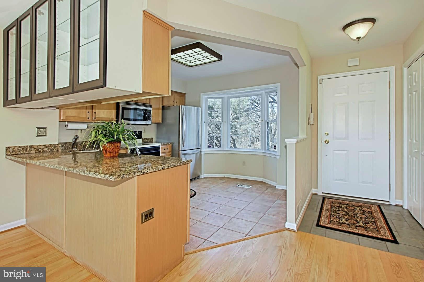 2061 South Glebe Road Arlington, VA 22206 - Photo 8 of 29 Dining Room