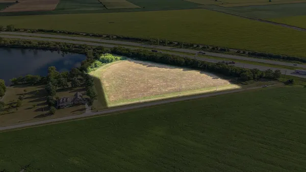 $18,500 | 10 Moss Drive, Farmer City, IL 61842