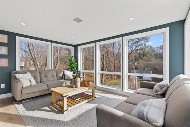 $925,000 | 1686 Washington Street, Walpole, MA 02081